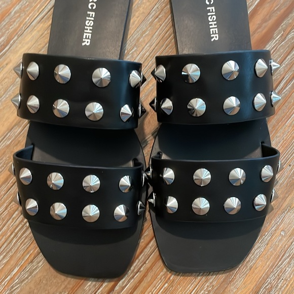 Marc Fisher Sandals - Picture 4 of 4